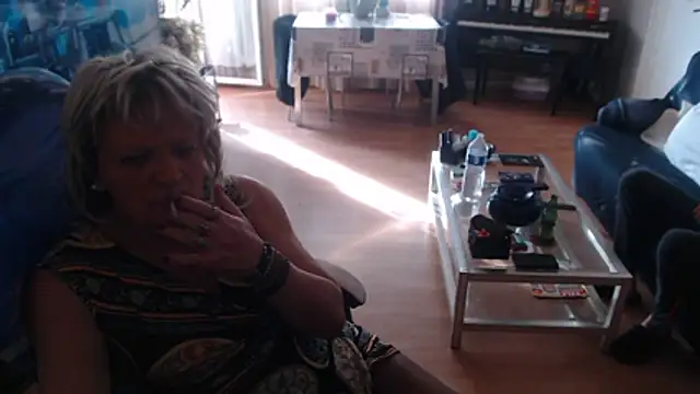 Anjela30 online show from February 11, 1:34 pm