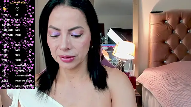 Snapshot of veronika_naughty chatting on October 21, 2:10 pm veronika naughty online show from October 21, 2:10 pm