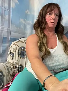 Lolli Jones online show from June 6, 4:08 am