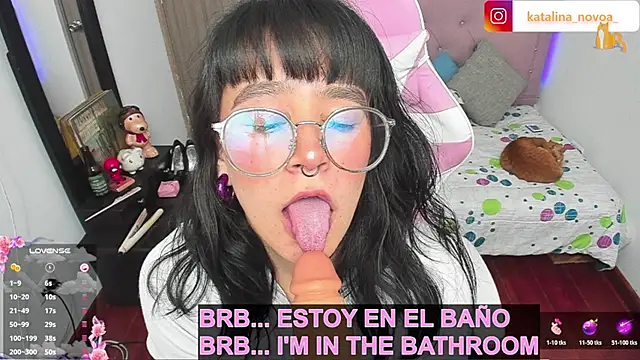 Katalina novoa online show from February 4, 6:49 am