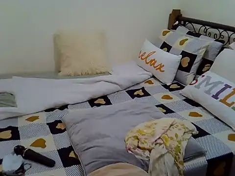 Sweet Bear online show from June 16, 4:57 am
