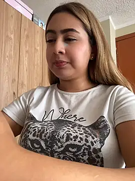 Miabonnett  online show from July 1, 3:11 pm