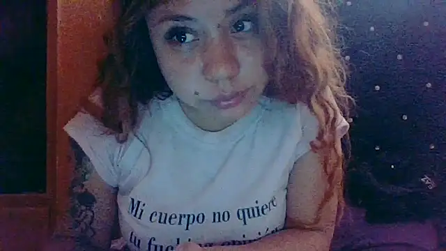 Jennxdolls online show from April 17, 4:53 pm