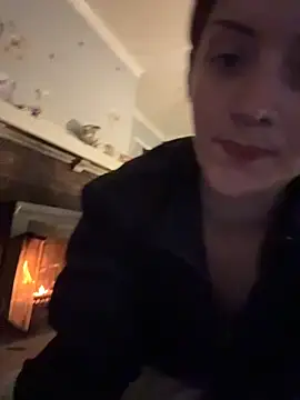 emilysue1 online show from December 2, 9:17 pm