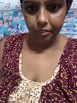 Snapshot of Beauty-queen chatting on September 28, 2:44 pm Beauty-queen online show from September 28, 2:44 pm