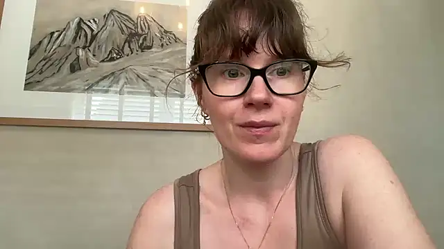 redheadrosie69 online show from June 8, 9:43 am