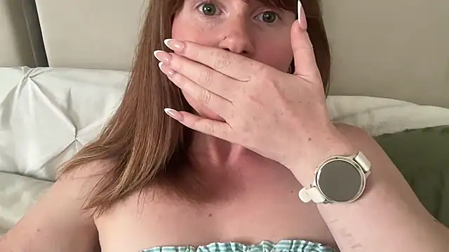 redheadrosie69 online show from July 22, 11:11 am