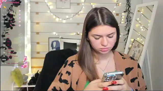 Josephine Kiss online show from January 11, 4:45 pm