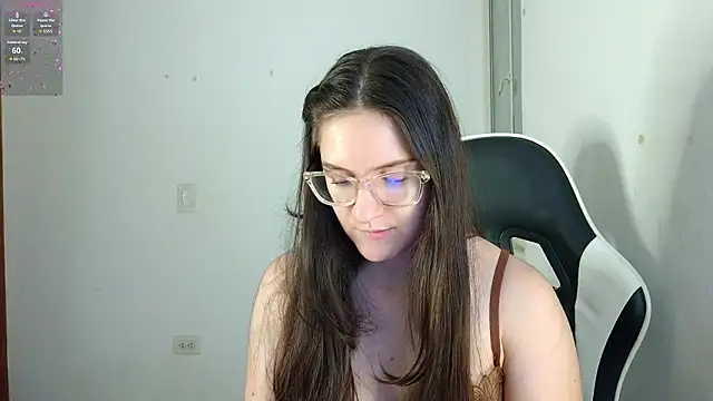 livgomez online show from March 15, 2:02 am