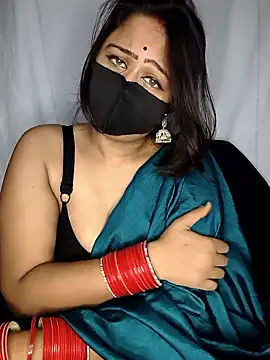 Snapshot of priya__angel chatting on October 6, 3:23 am priya  angel online show from October 6, 3:23 am