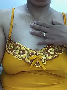 Lanyingxin18 online show from May 15, 4:05 am