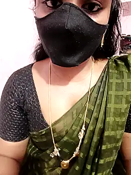 louise92 online show from July 12, 1:01 pm