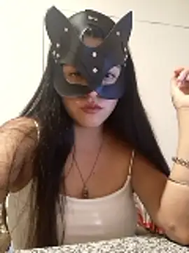 MaluZukii online show from April 11, 5:13 am