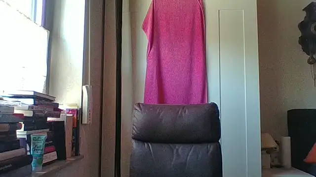 squirty cum lady  online show from June 19, 9:24 am