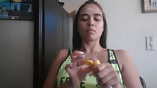 trianabell online show from July 6, 5:26 pm