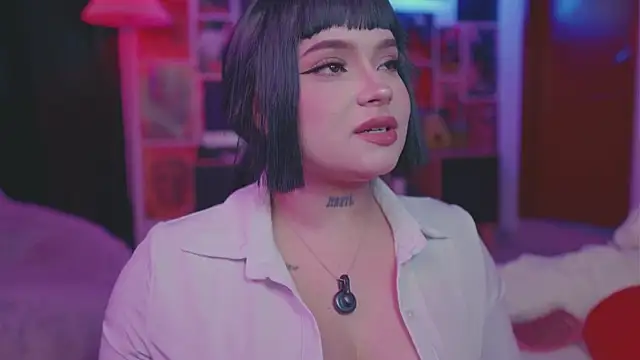 sensualkattt online show from July 1, 1:43 pm