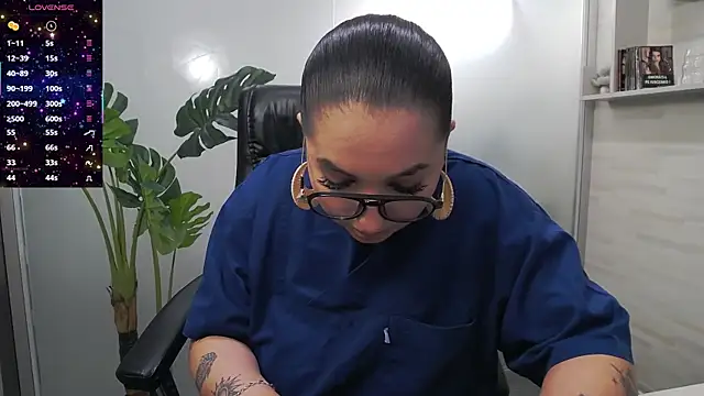 BustyAllyy online show from July 22, 4:41 pm