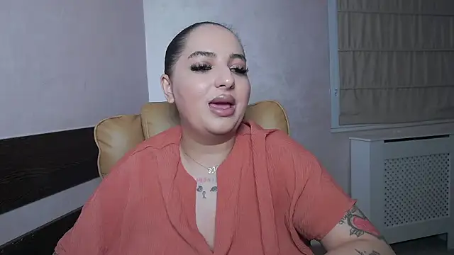 BustyAllyy online show from June 24, 6:51 pm