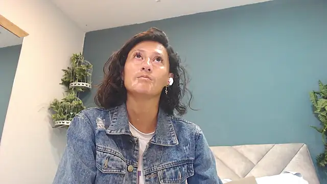 SharisWillian online show from April 30, 3:45 am