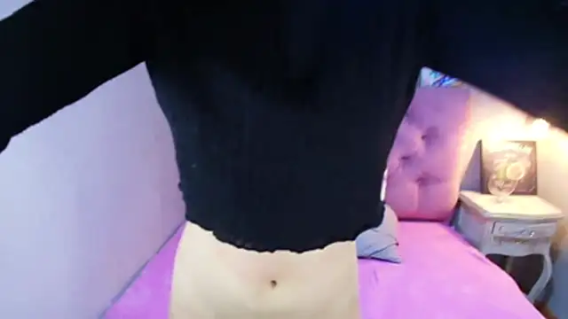 charlottemoonxz online show from June 15, 6:52 pm