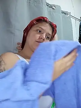 lynieh- online show from July 3, 8:59 pm