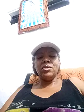 Snapshot of Surreyaa chatting on September 25, 1:15 am Surreyaa online show from September 25, 1:15 am