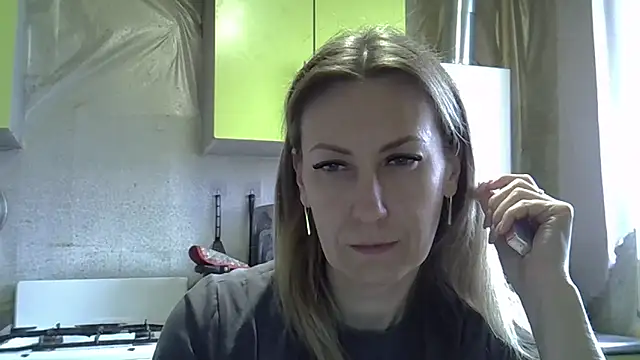 AshleyXHoney online show from April 29, 6:38 am