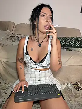 KimArts online show from July 28, 7:15 pm