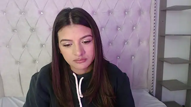 Abril Squirt online show from September 18, 7:07 am