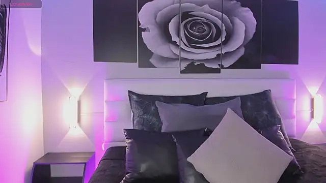 sofi bakerr online show from October 8, 11:47 am