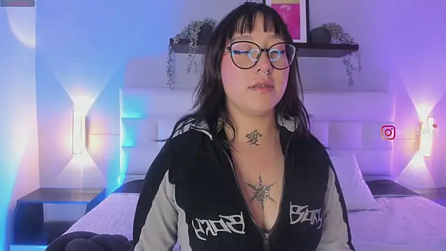 sofi bakerr online show from June 26, 12:17 pm