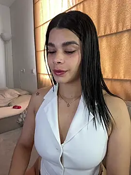 Leah Honey26 online show from June 16, 8:32 pm