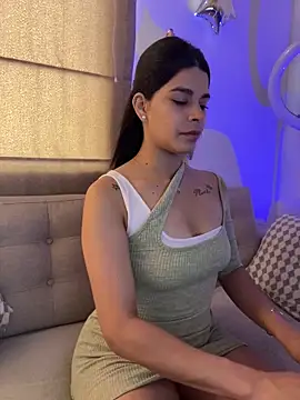 Leah Honey26 online show from February 1, 9:57 pm