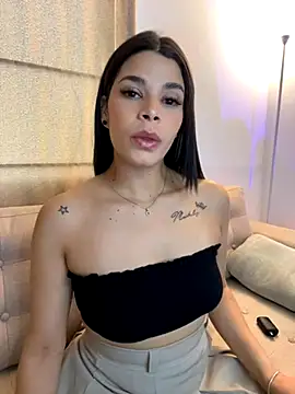 Snapshot of Leah_Honey26 chatting on September 24, 9:25 pm Leah Honey26 online show from September 24, 9:25 pm