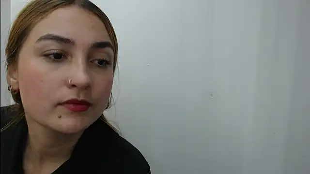 salome  lopez  online show from November 15, 5:14 pm