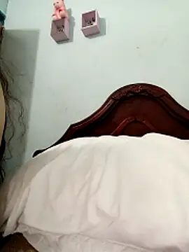 lunanataly online show from March 3, 3:29 pm