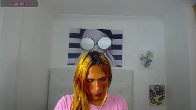 Brisahott online show from March 15, 2:35 am