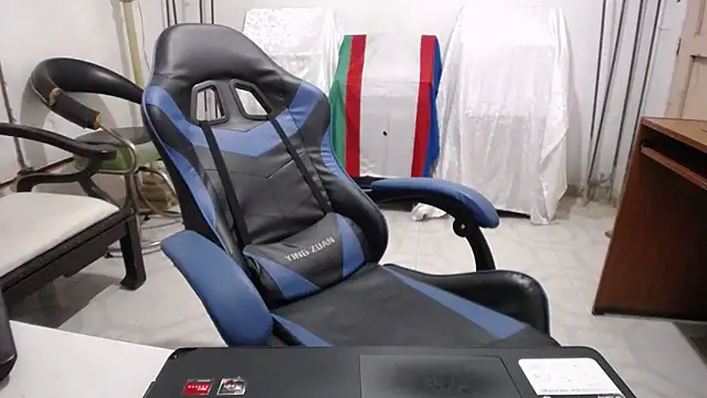 yohatinelly07 online show from November 23, 9:05 pm