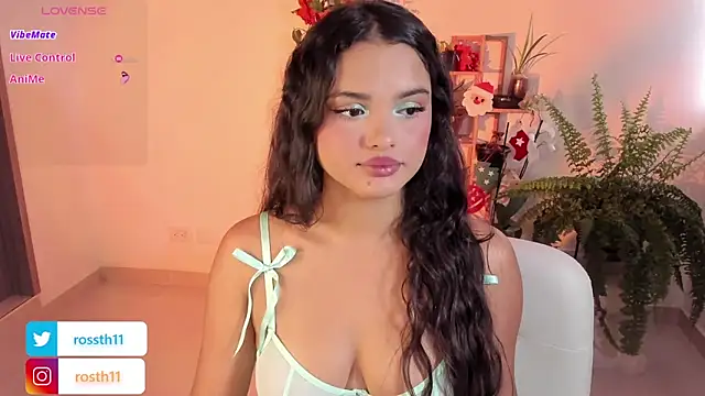 rossth1 online show from November 23, 8:10 pm