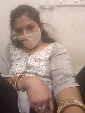 Simaran bhabhi online show from April 3, 6:17 pm