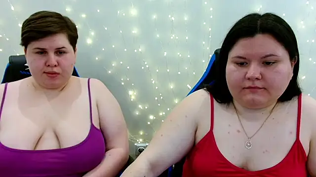 BeckyAndHellen online show from April 29, 12:19 pm