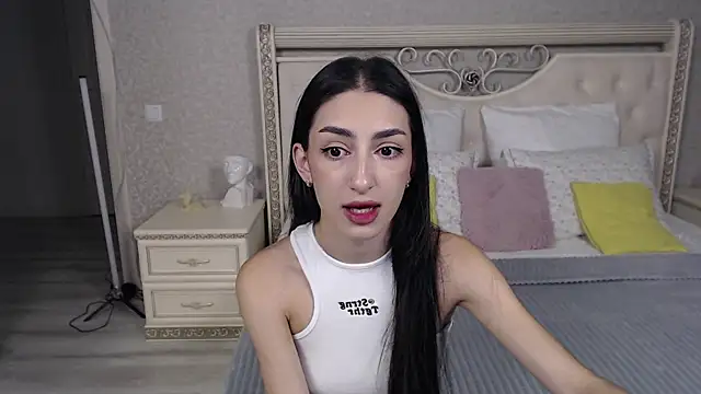 Lina Robbins online show from October 12, 9:39 pm