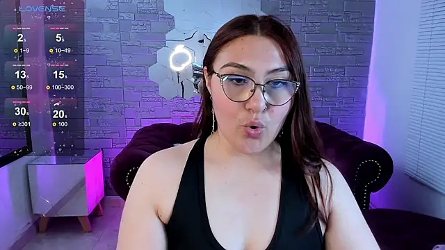 conniejames m online show from March 15, 12:40 pm