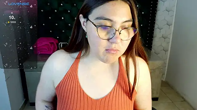 conniejames m online show from August 3, 1:28 pm