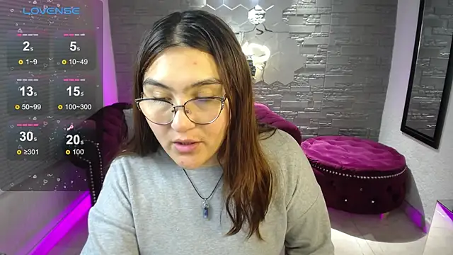 conniejames m online show from July 7, 11:24 am