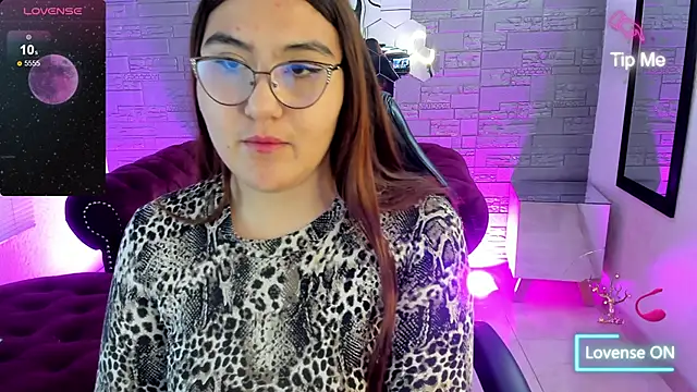 conniejames m online show from November 22, 12:41 pm