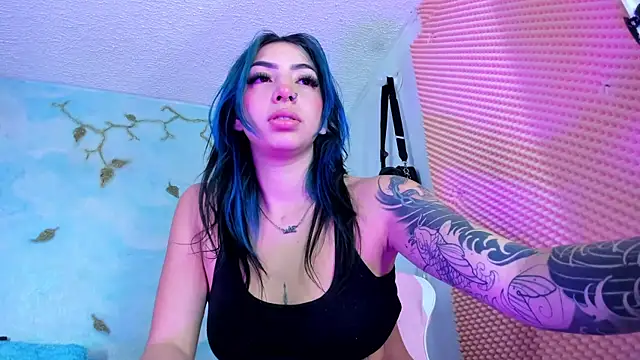 SaturnooStonee online show from June 20, 5:33 am