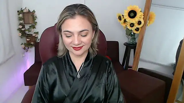 ana milf online show from June 28, 9:32 pm