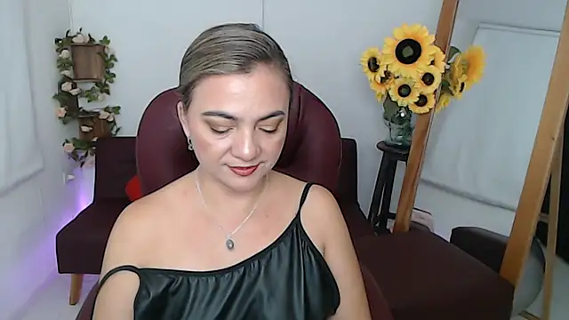ana milf online show from June 6, 3:29 pm