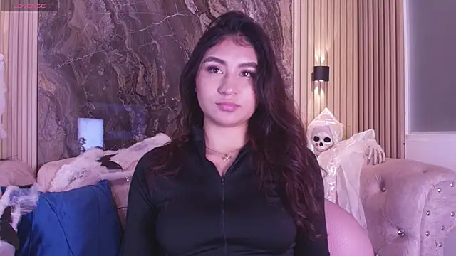 Snapshot of Zayda_1 chatting on October 11, 5:48 pm Zayda 1 online show from October 11, 5:48 pm